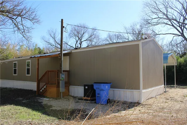 a view of a outdoor space