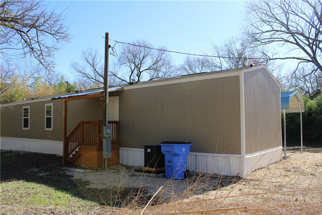 119 Royal Street Taylor, TX 76574 - Photo 13 of 18 a view of a outdoor space