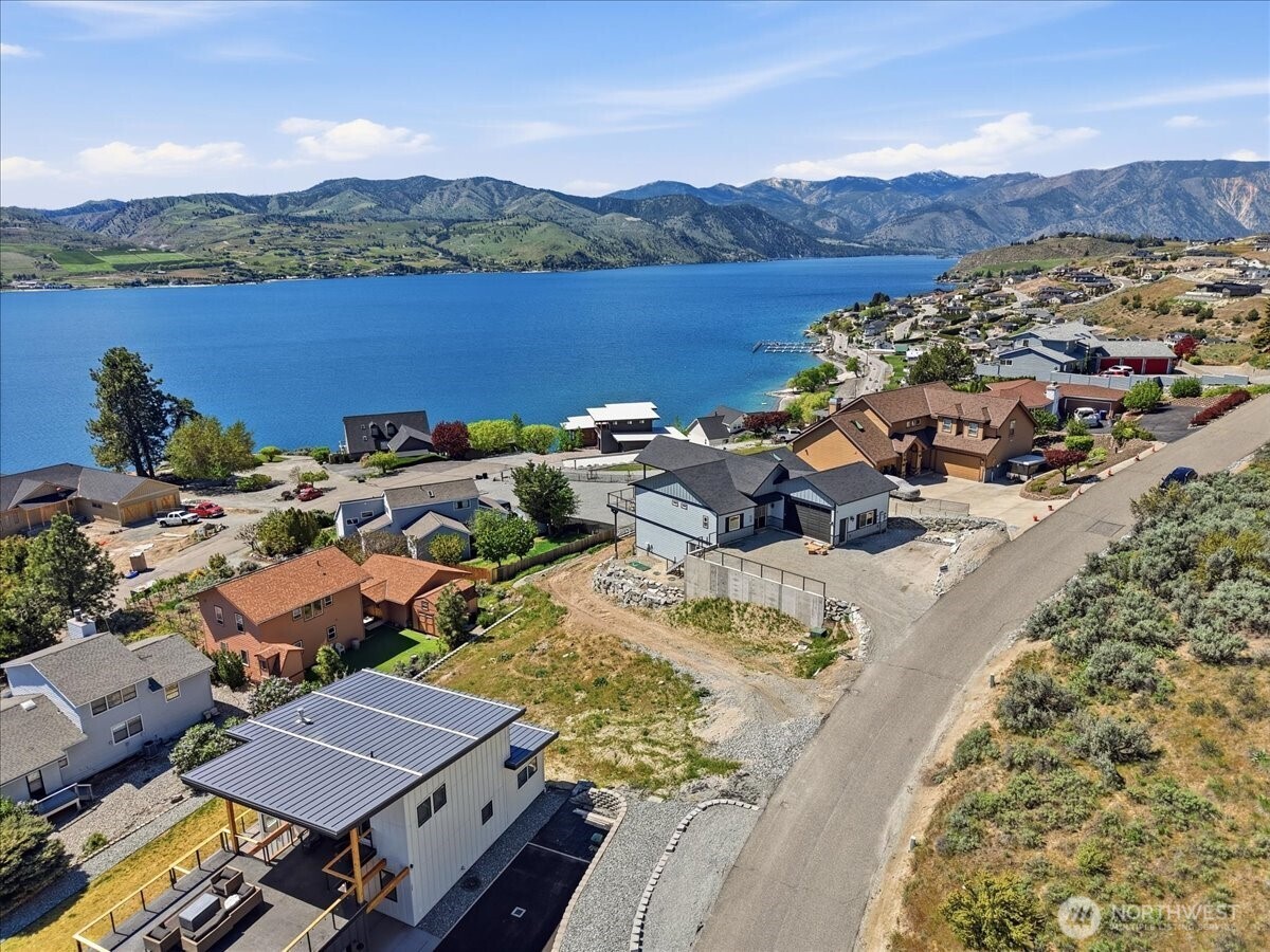 211 Riviera Drive Chelan, WA 98816 - Photo 19 of 30