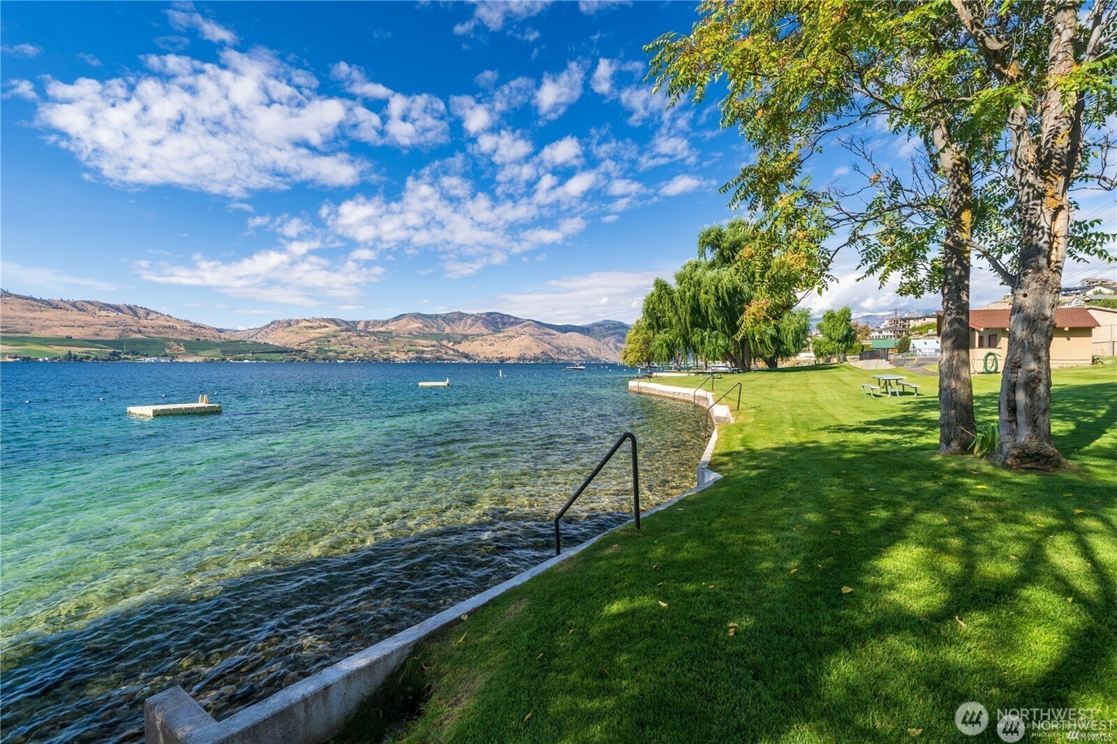 211 Riviera Drive Chelan, WA 98816 - Photo 23 of 30