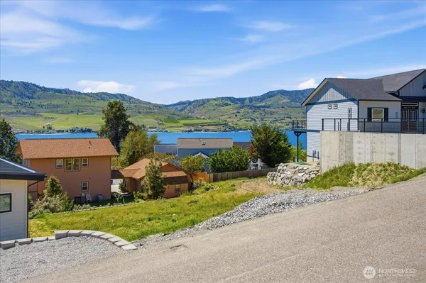 $199,000 | 211 Riviera Drive, Chelan, WA 98816