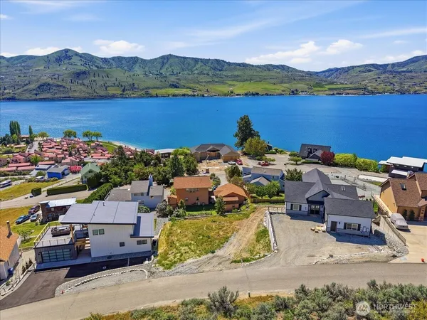 $199,000 | 211 Riviera Drive, Chelan, WA 98816