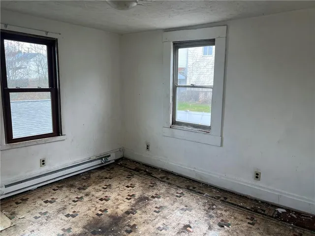 a view of a window in an empty room