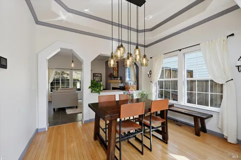 $995,000 | 104 Village Oaks Court, Healdsburg, CA 95448