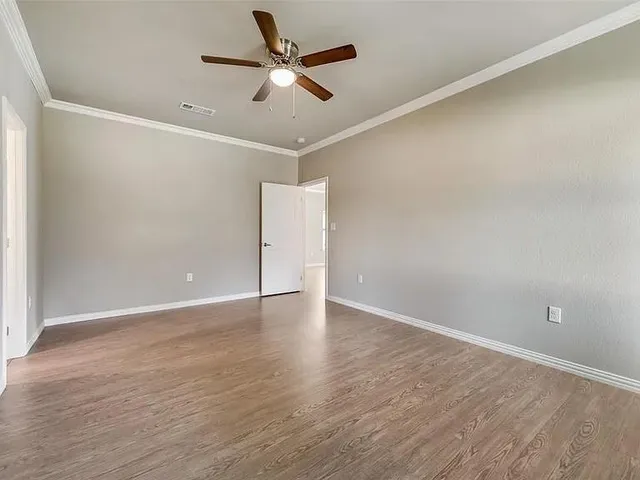 $320,000 | 3919 Kenilworth Street, Dallas, TX 75210