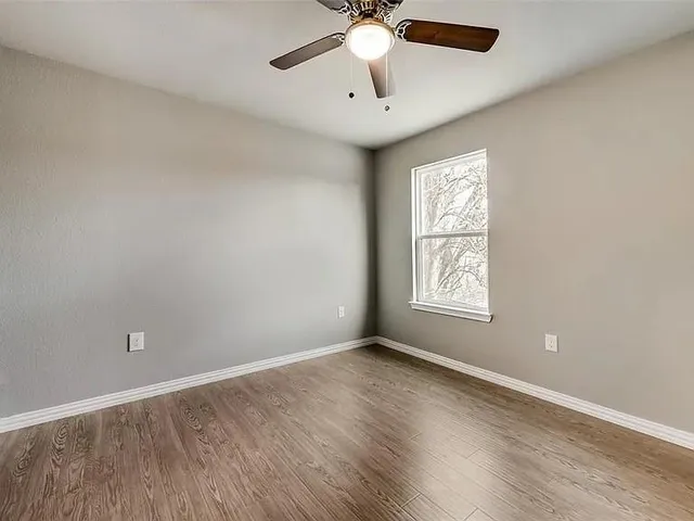 $320,000 | 3919 Kenilworth Street, Dallas, TX 75210