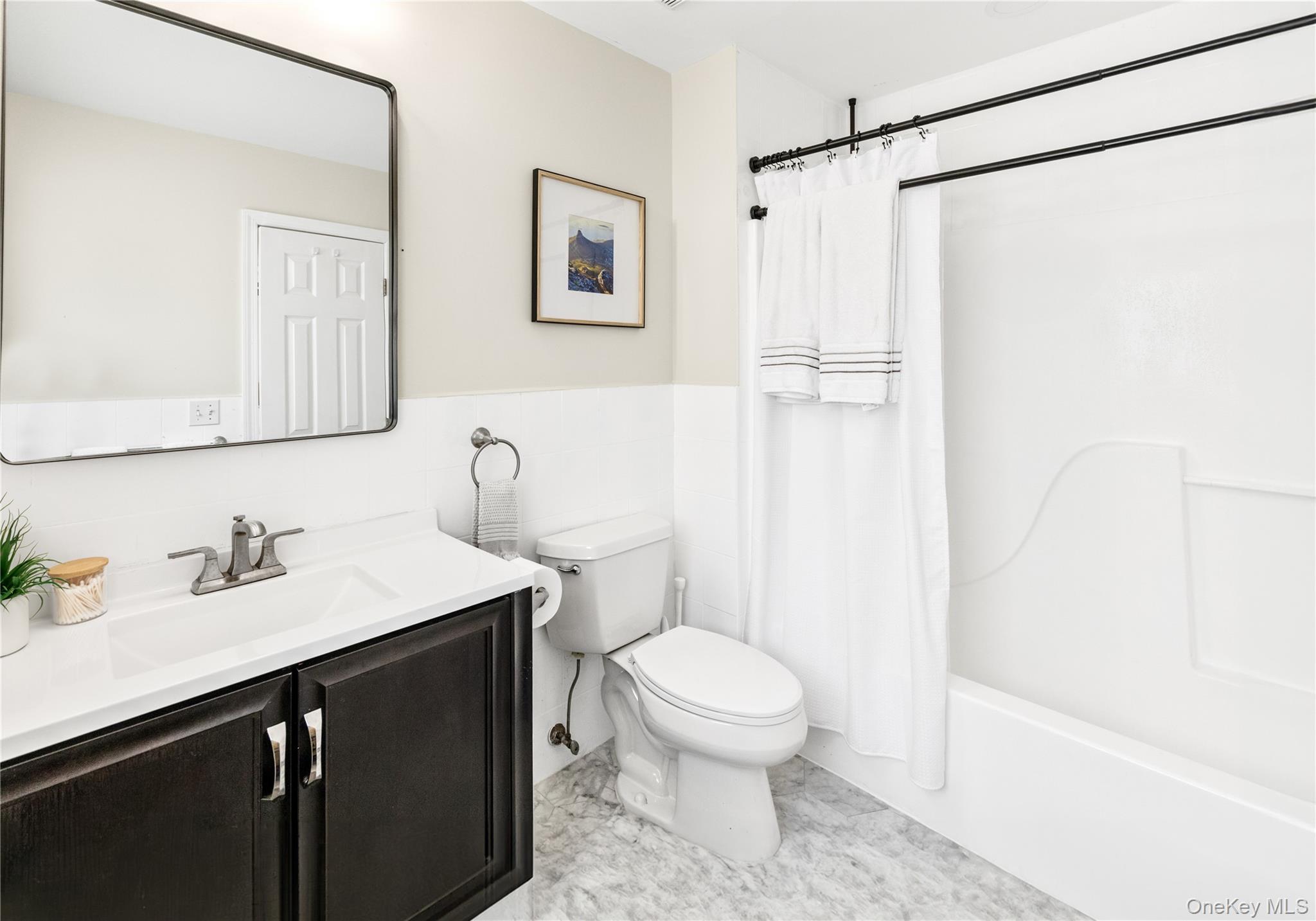 Undisclosed Address Hampton Bays, NY 11946 - Photo 13 of 17