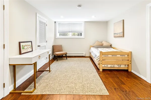 $6,000 | Undisclosed Address, Hampton Bays, NY 11946