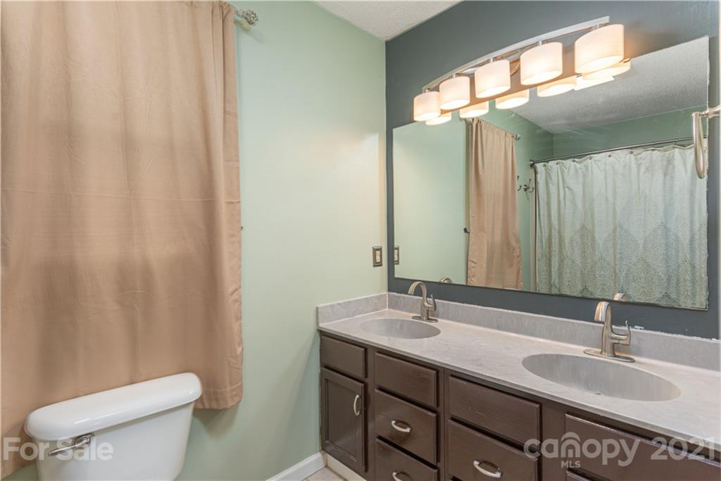 75 Garland Road Fletcher, NC 28732 - Photo 17 of 33 Gallery Image 17