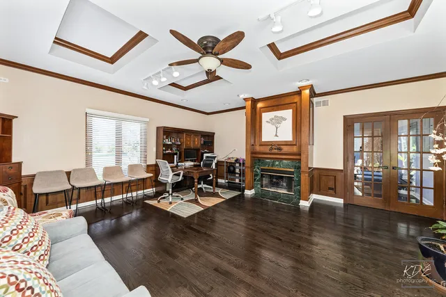 $825,000 | 940 Burnham Court, Aurora, IL 60502