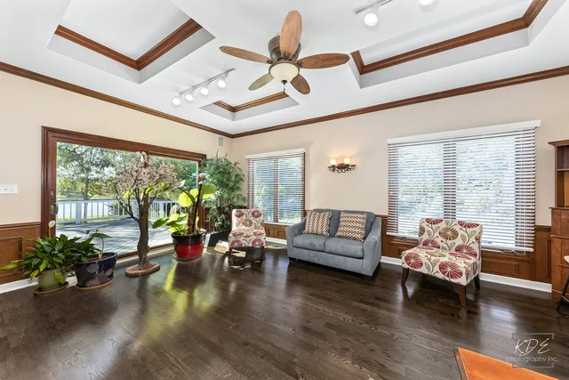 $825,000 | 940 Burnham Court, Aurora, IL 60502