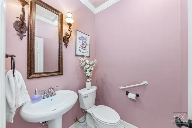 $825,000 | 940 Burnham Court, Aurora, IL 60502