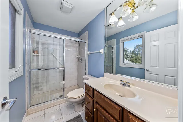 $825,000 | 940 Burnham Court, Aurora, IL 60502