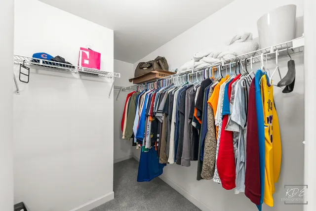 $825,000 | 940 Burnham Court, Aurora, IL 60502