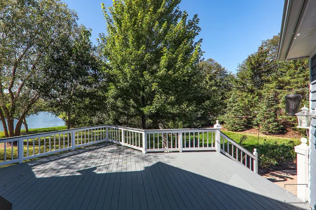 $825,000 | 940 Burnham Court, Aurora, IL 60502