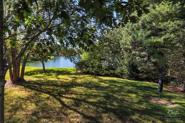 $825,000 | 940 Burnham Court, Aurora, IL 60502