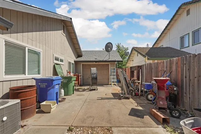 $549,000 | 211 Wren Drive, Galt, CA 95632