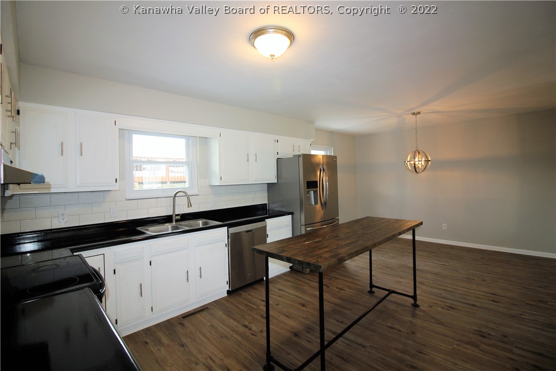 107 Rolling Acres Road Winfield, WV 25213 - Photo 6 of 19 Gallery Image 6