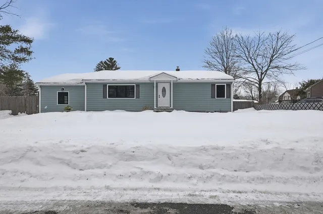 $645,000 | 37 Lexington Avenue, Methuen, MA 01844