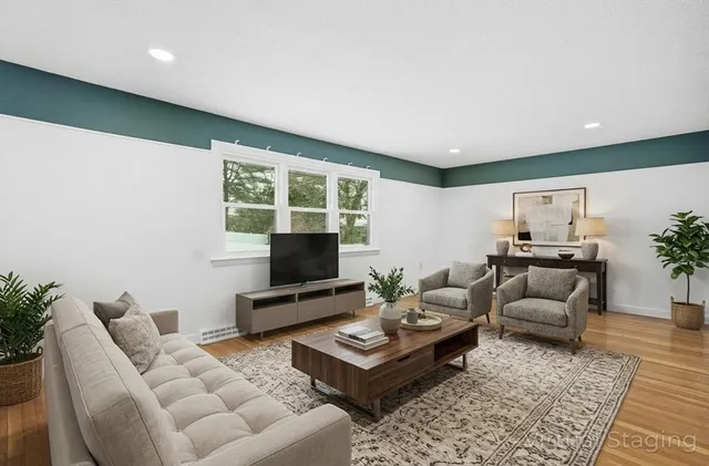 $645,000 | 37 Lexington Avenue, Methuen, MA 01844