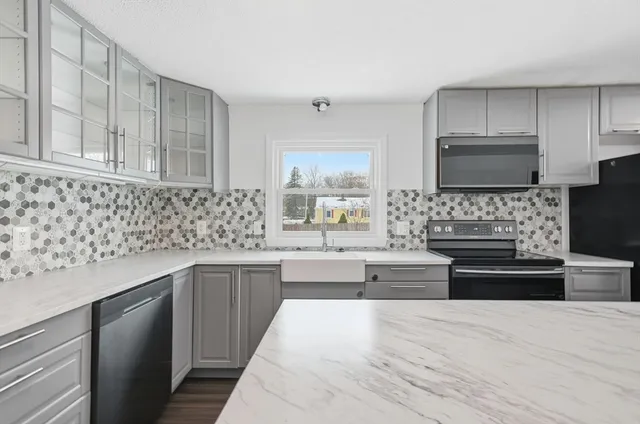 $645,000 | 37 Lexington Avenue, Methuen, MA 01844