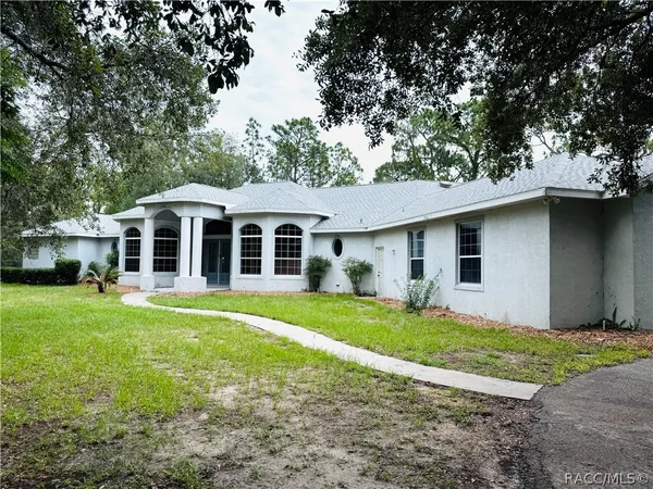 $895,000 | 5885 West Bonanza Drive, Beverly Hills, FL 34465