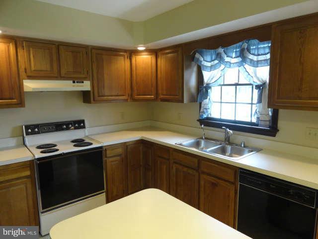 7141 Poole Jones Road Frederick, MD 21702 - Photo 7 of 22 Kitchen