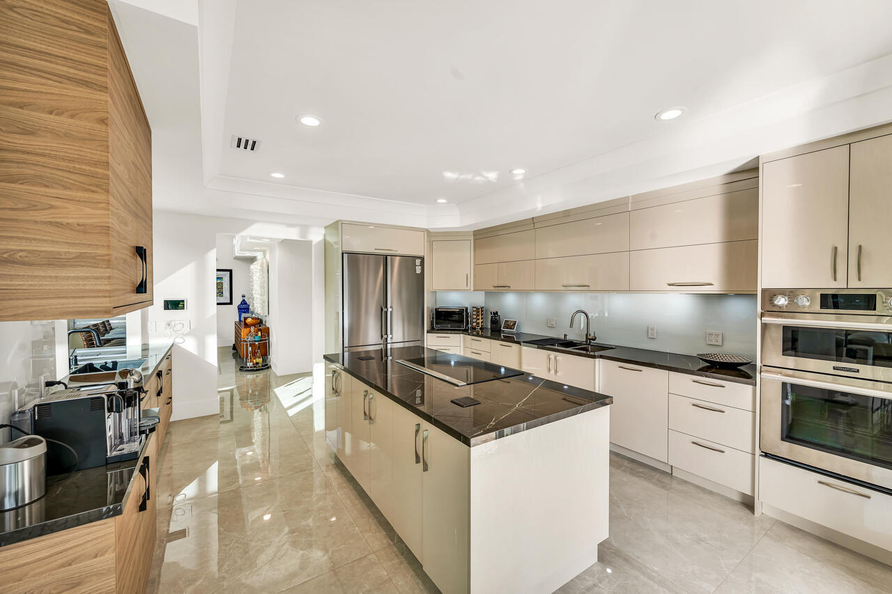 2692 Northwest 45th Street Boca Raton, FL 33434 - Photo 12 of 50 20221205181255434810000000-o