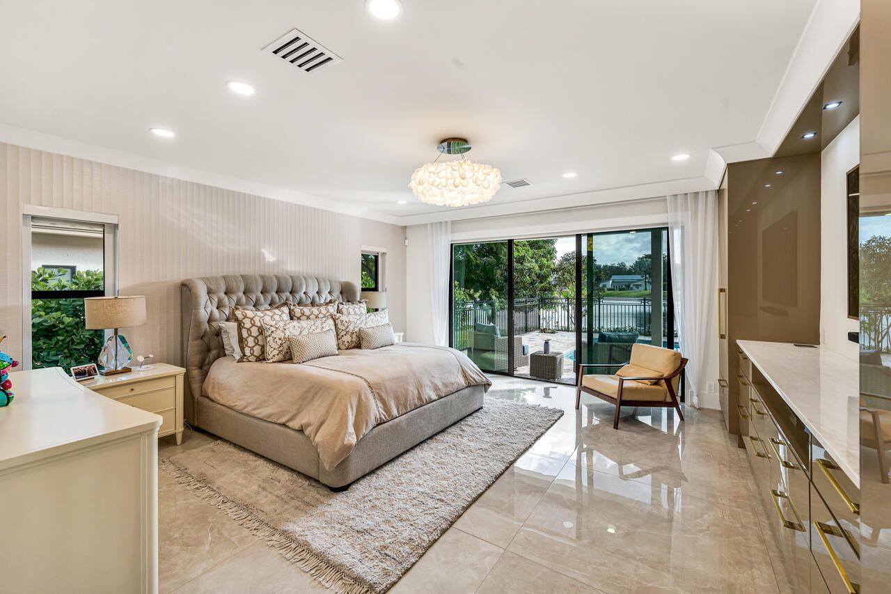 2692 Northwest 45th Street Boca Raton, FL 33434 - Photo 19 of 50 20221205181304823339000000-o