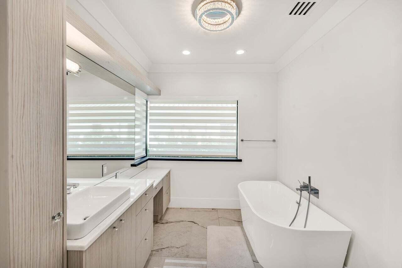 2692 Northwest 45th Street Boca Raton, FL 33434 - Photo 23 of 50 20221205181309913470000000-o