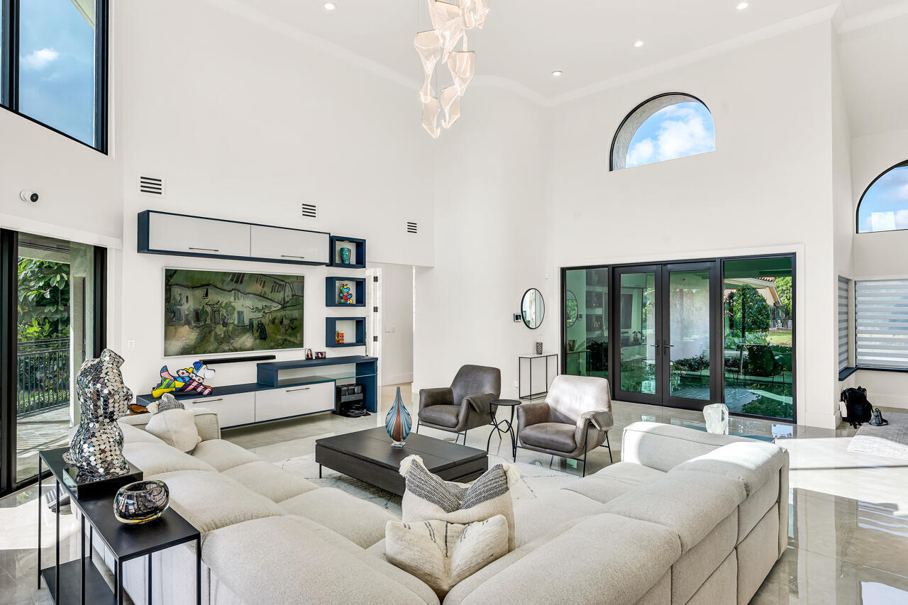 2692 Northwest 45th Street Boca Raton, FL 33434 - Photo 7 of 50 20221205181246547473000000-o