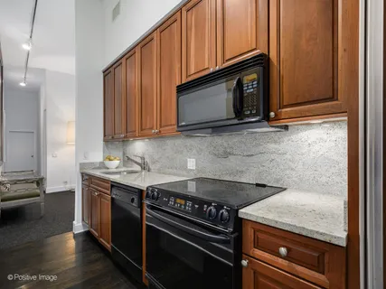 $1,050,000 | 1244 West Chicago Avenue, Chicago, IL 60642