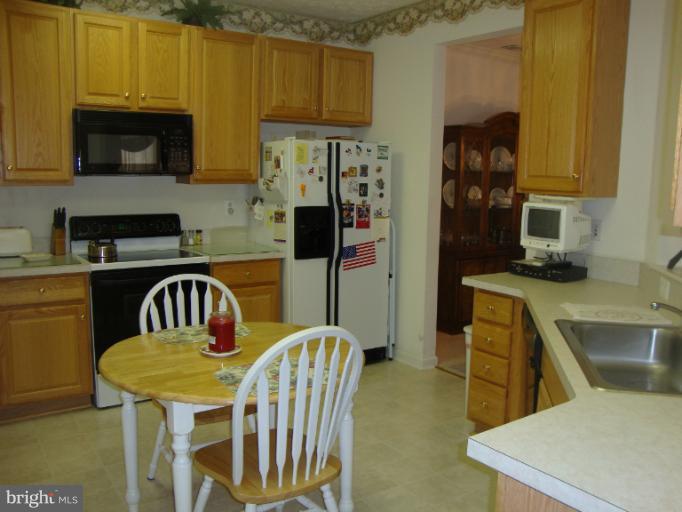 9613 Haven Farm Road, Unit E Perry Hall, MD 21128 - Photo 13 of 17 Kitchen