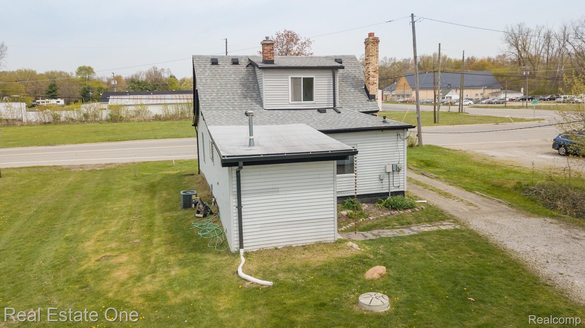45445 Willis Road Belleville, MI 48111 - Photo 22 of 32 Willis MLS-W027.jpg
