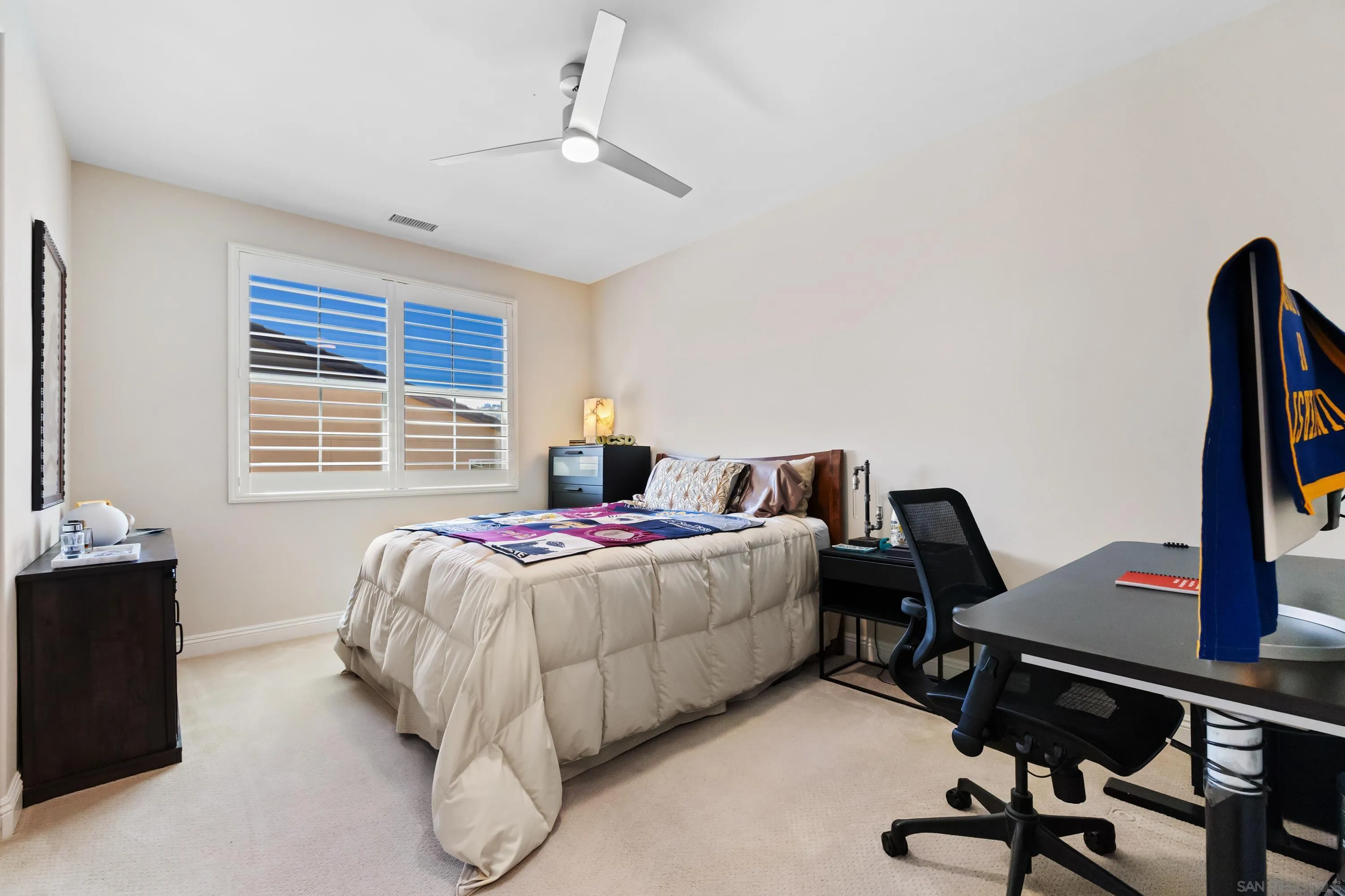 17848 Ralphs Ranch Road San Diego, CA 92127 - Photo 30 of 37 One of 2 secondary bedrooms that share a jack & jill bath with dual sink areas
