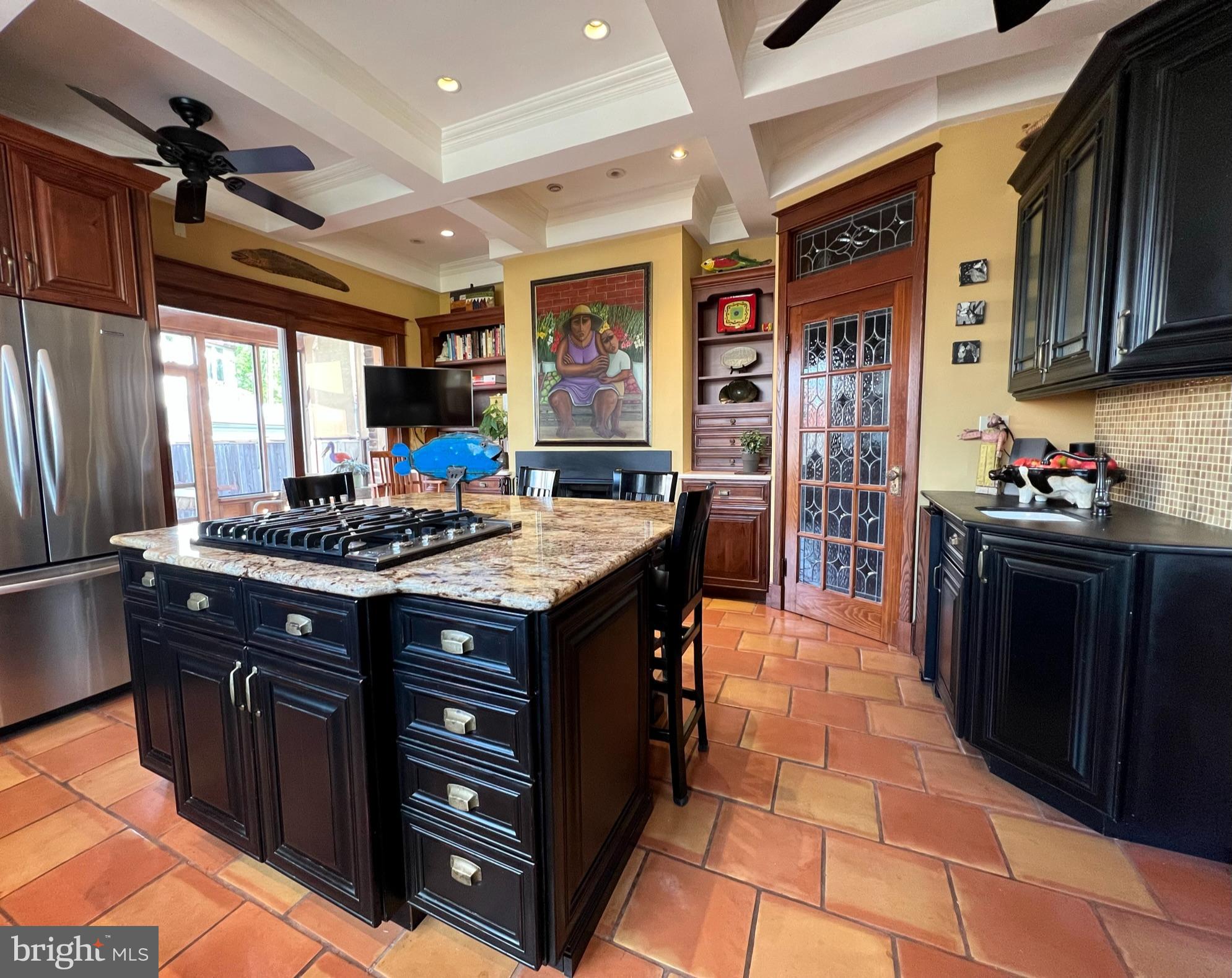 1100 E Street Northeast Washington, DC 20002 - Photo 29 of 66 Grand island w/ stools to convey