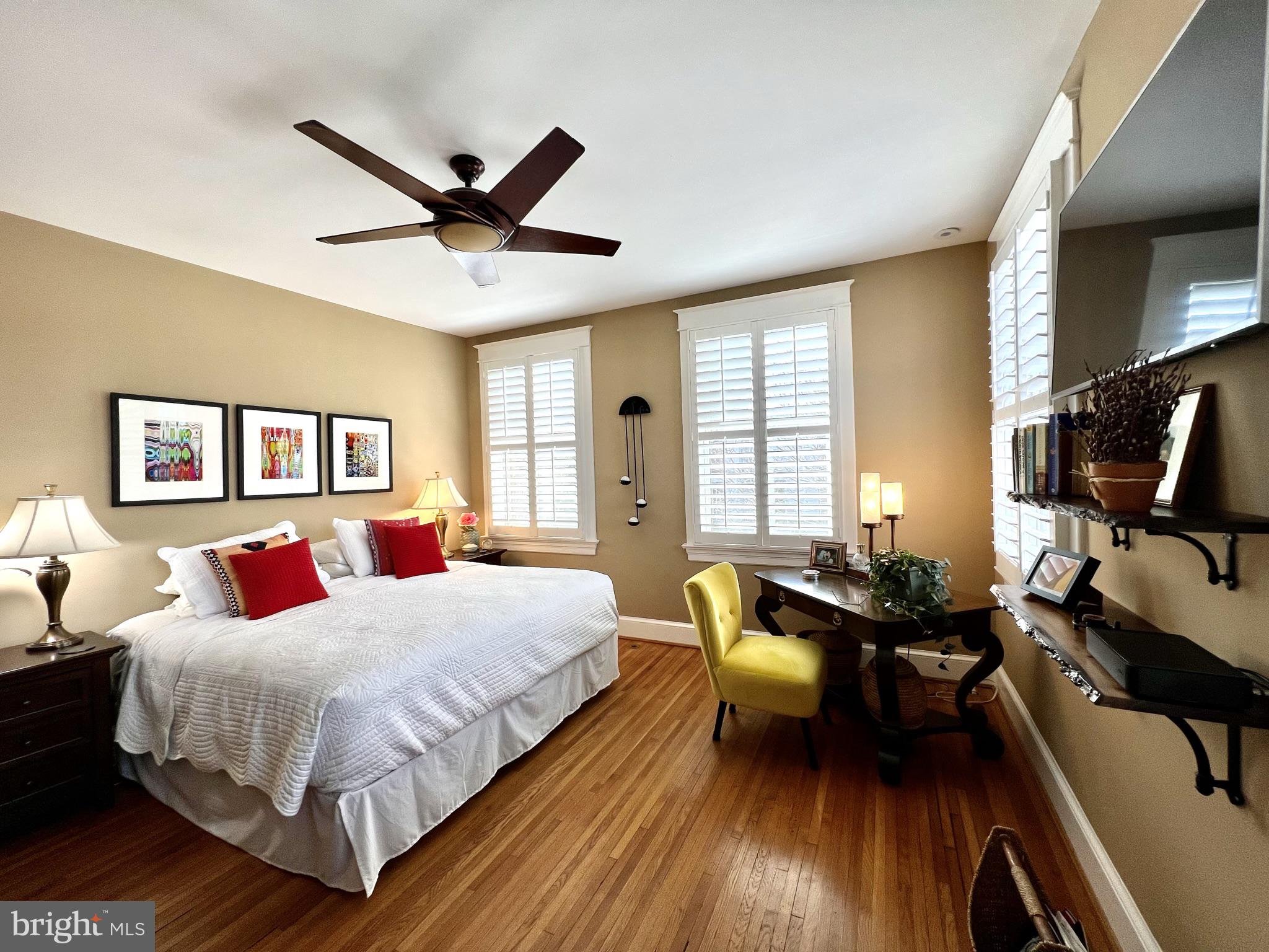 1100 E Street Northeast Washington, DC 20002 - Photo 34 of 66 Sunlit south facing bedroom, shelves stay