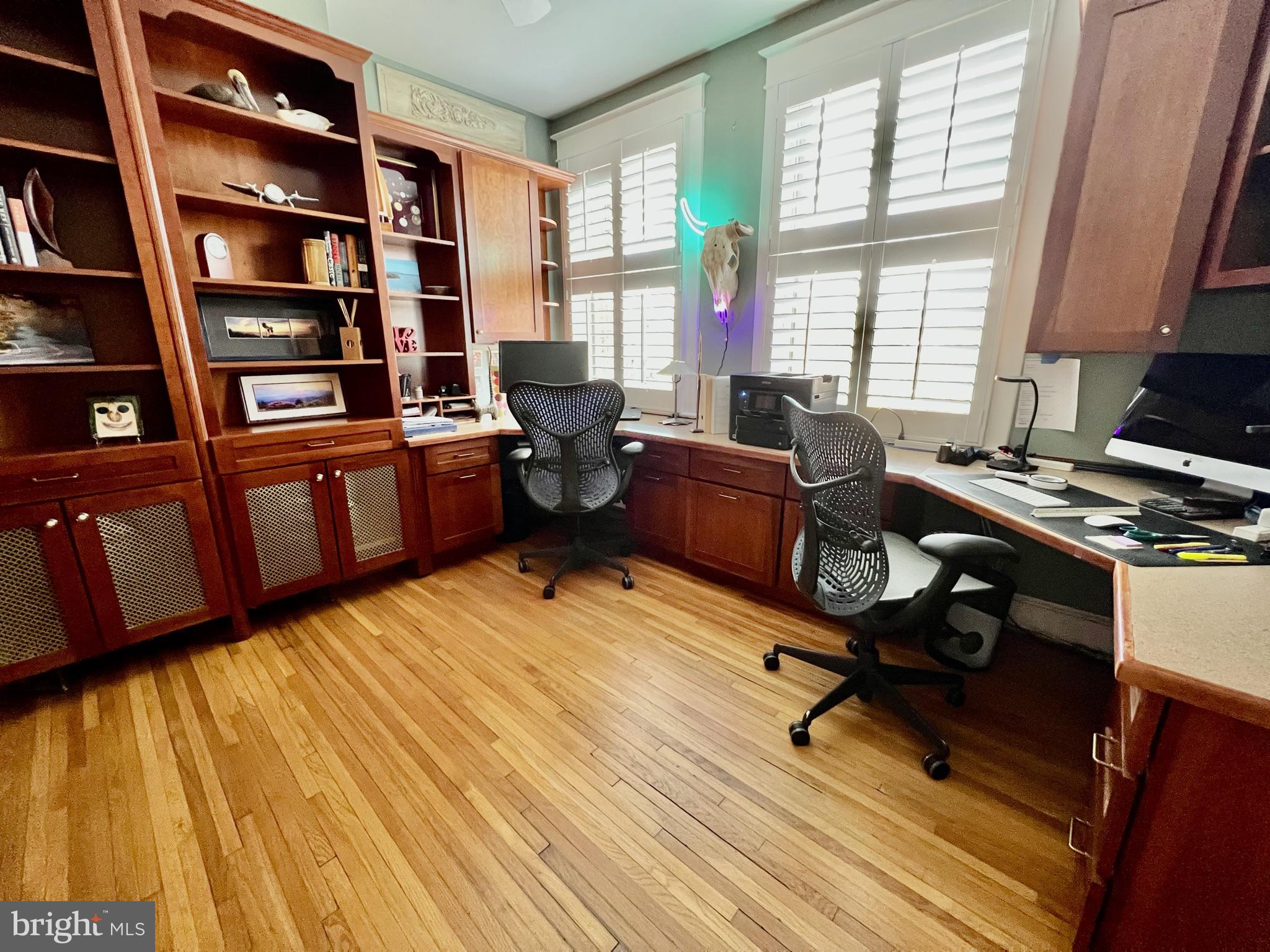 1100 E Street Northeast Washington, DC 20002 - Photo 41 of 66 A study, office or bedroom