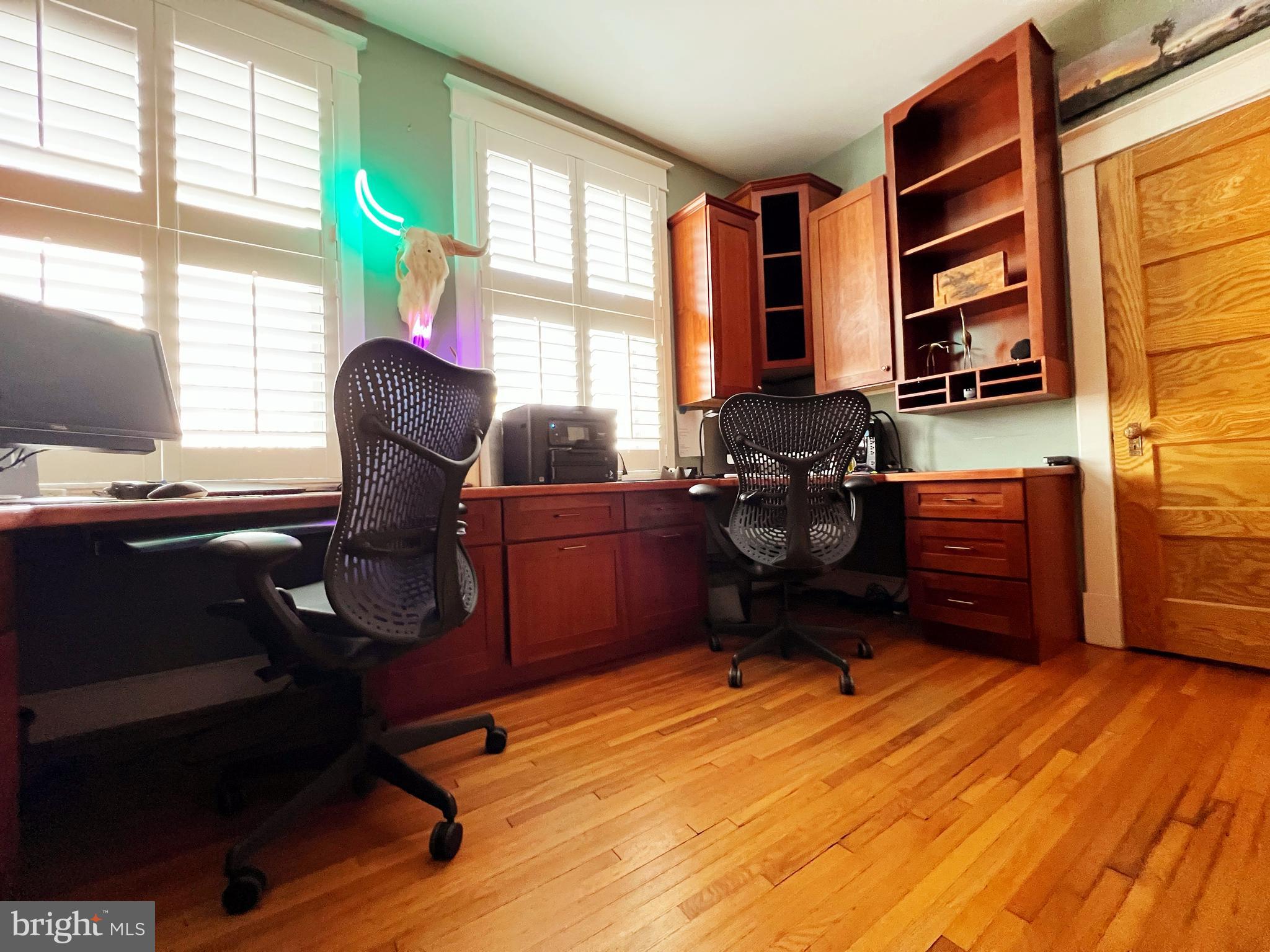 1100 E Street Northeast Washington, DC 20002 - Photo 44 of 66 Easily converted to BR, or add a MURPHY (dual use