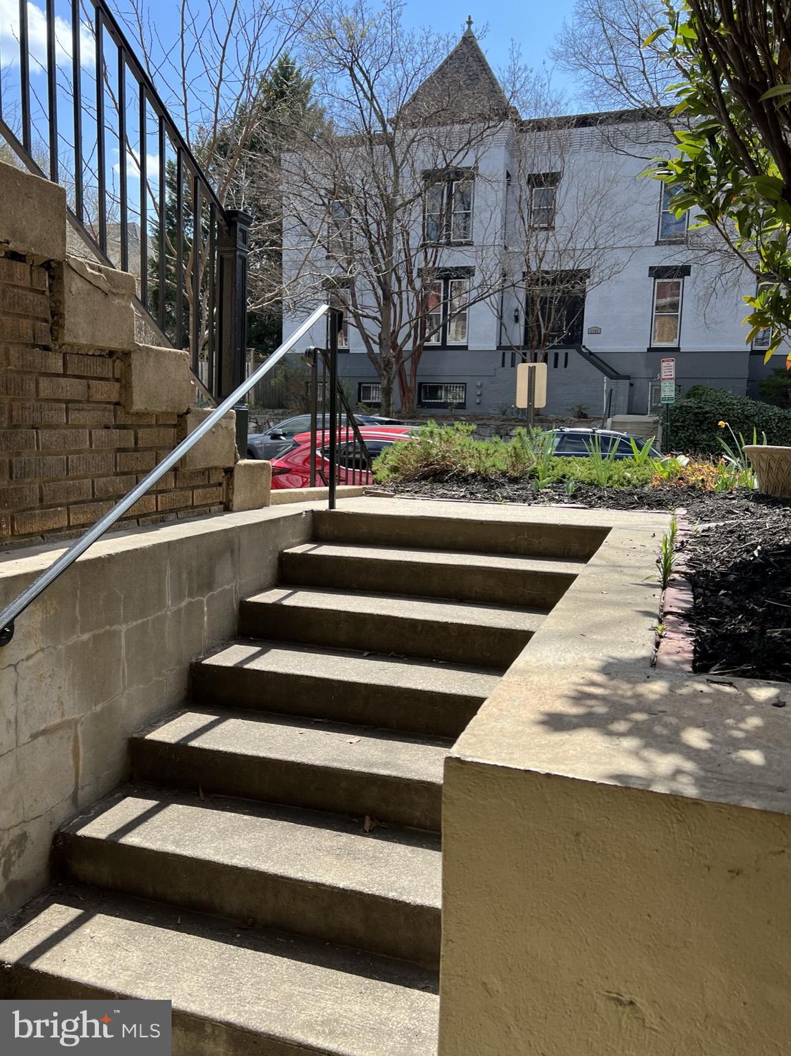 1100 E Street Northeast Washington, DC 20002 - Photo 59 of 66 ergonomic steps to & from BB well