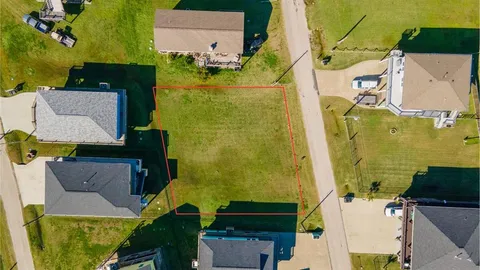 $135,000 | 929 Eastview, Crystal Beach, TX 77650