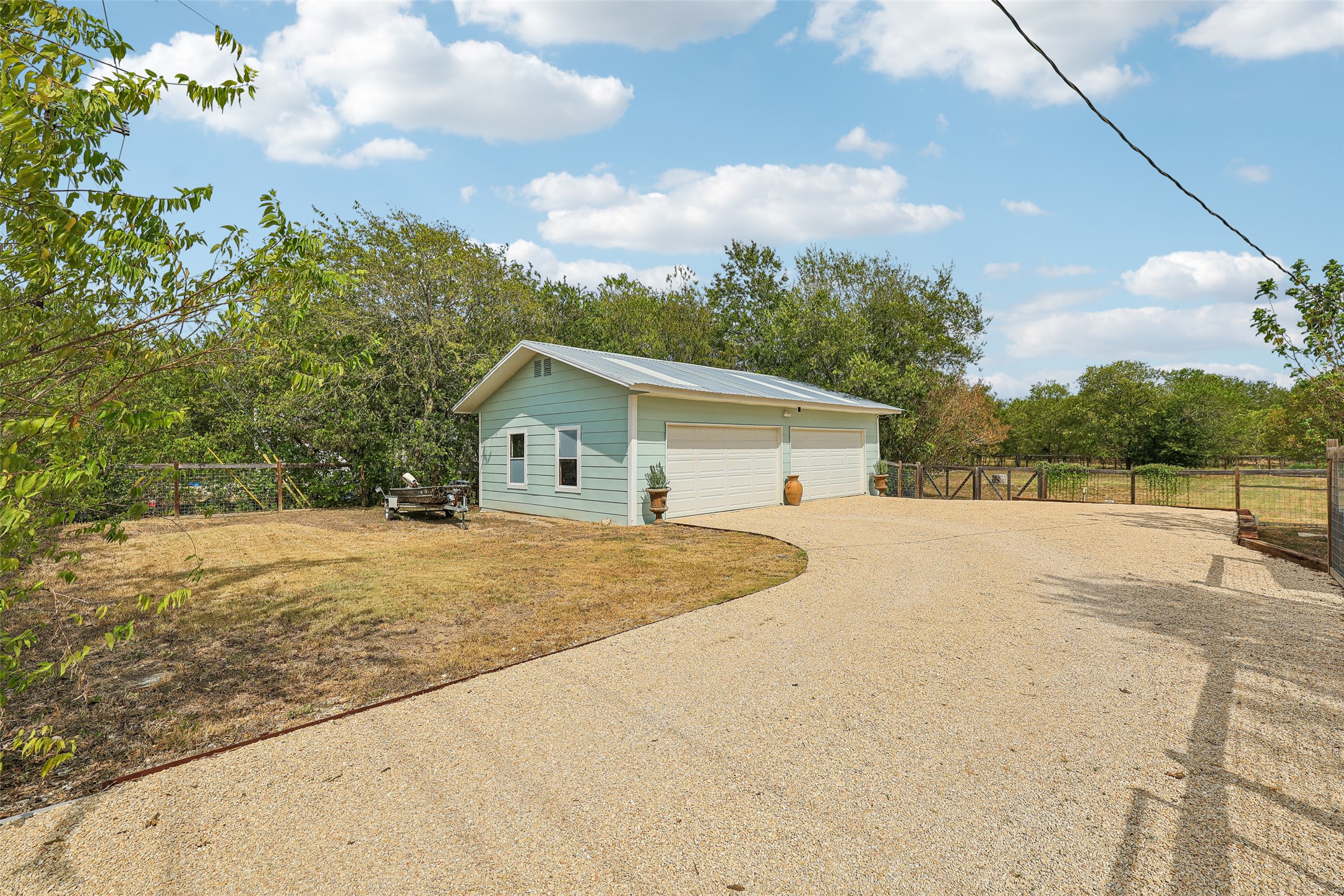 372 Old Lockhart Road Lockhart, TX 78644 - Photo 30 of 40 Gallery Image 30