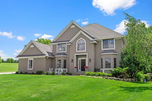 $850,000 | 14650 Wilds Parkway Northwest, Prior Lake, MN 55372