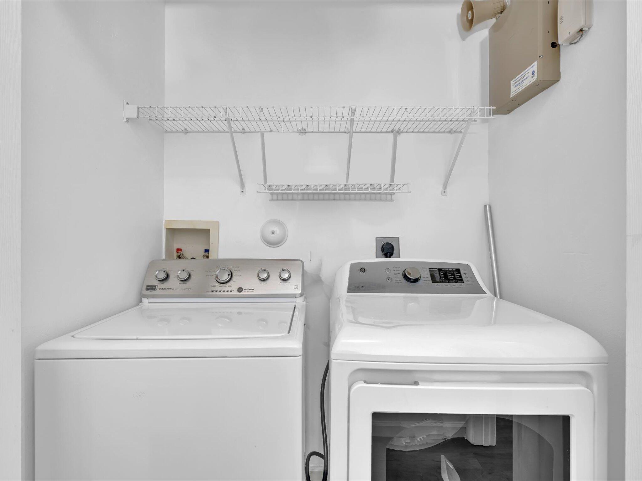 21018 Vía Eden, Unit 21018 Boca Raton, FL 33433 - Photo 27 of 63 a utility room with dryer and washer