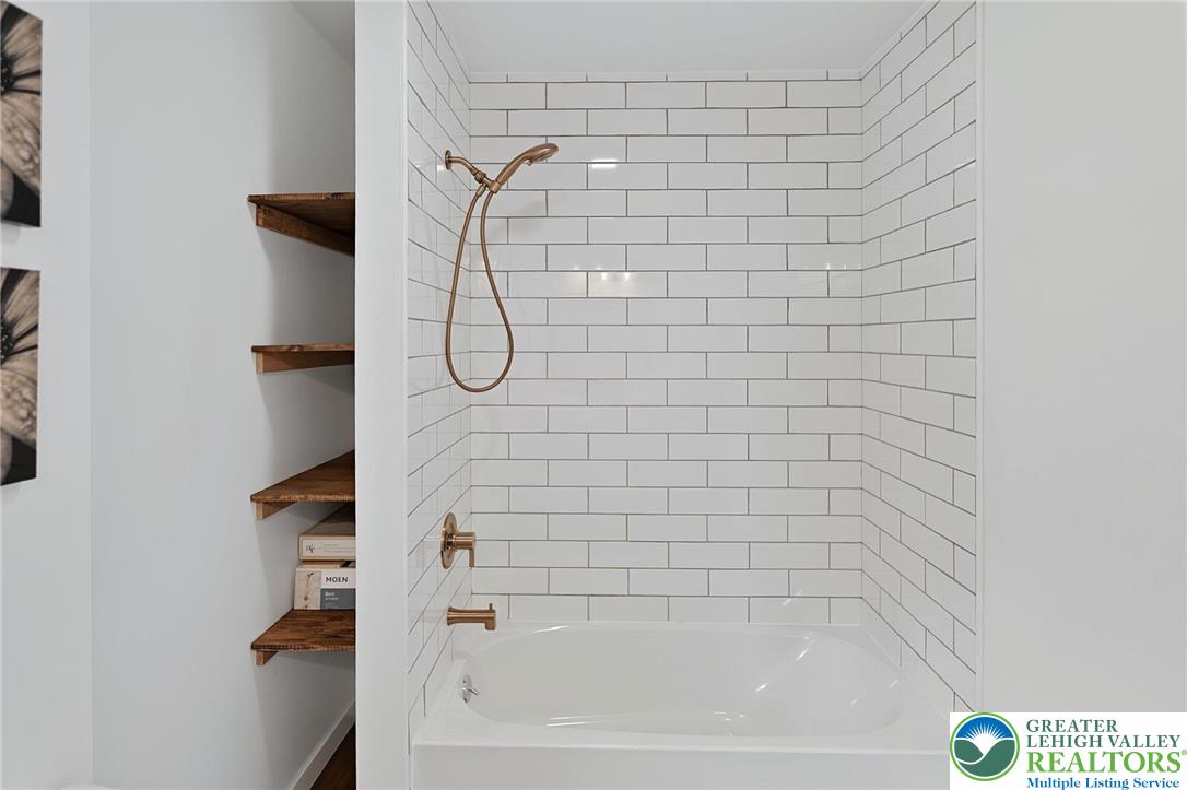 121 Ben Titus Road Tamaqua, PA 18252 - Photo 30 of 48 a bathroom with a shower