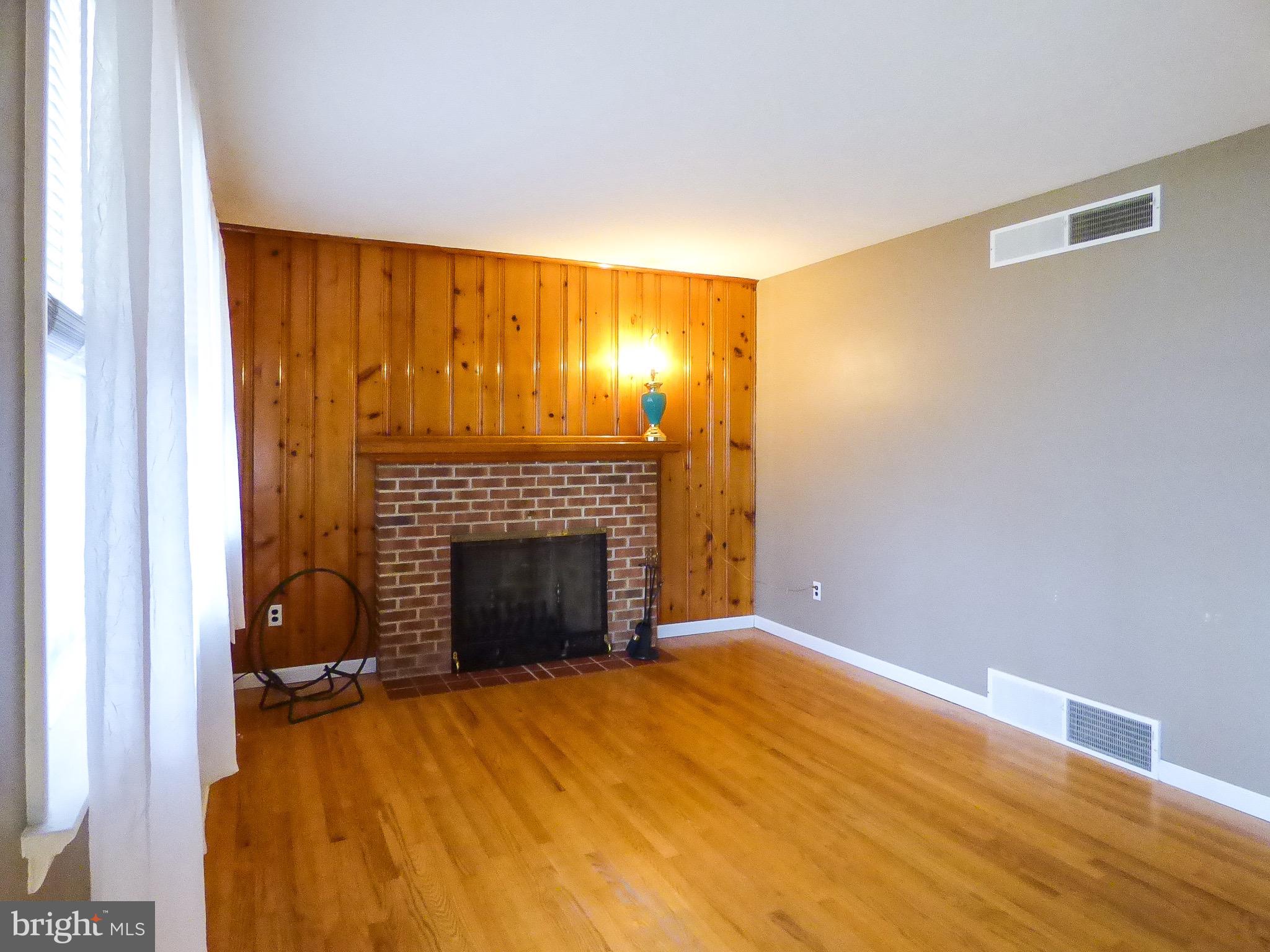2160 Teslin Road York, PA 17404 - Photo 7 of 43