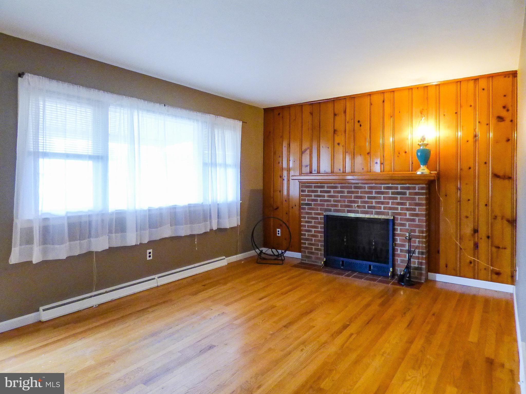 2160 Teslin Road York, PA 17404 - Photo 8 of 43