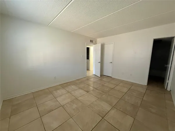 $1,445 | 4725 Joseph Court, Unit 234, Tampa, FL 33614