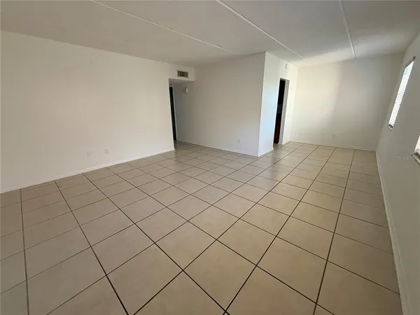 $1,445 | 4725 Joseph Court, Unit 234, Tampa, FL 33614