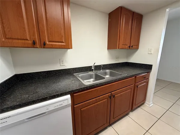 $1,445 | 4725 Joseph Court, Unit 234, Tampa, FL 33614